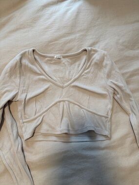 Garage Ribbed V-Neck Long Sleeve Crop Top - Beige